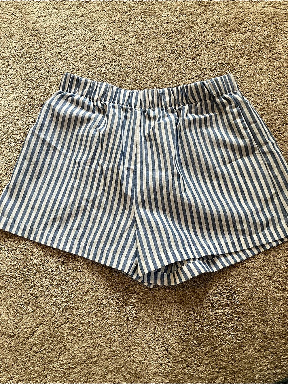 SHEIN Striped High Waist Shorts in Blue & White Size Medium